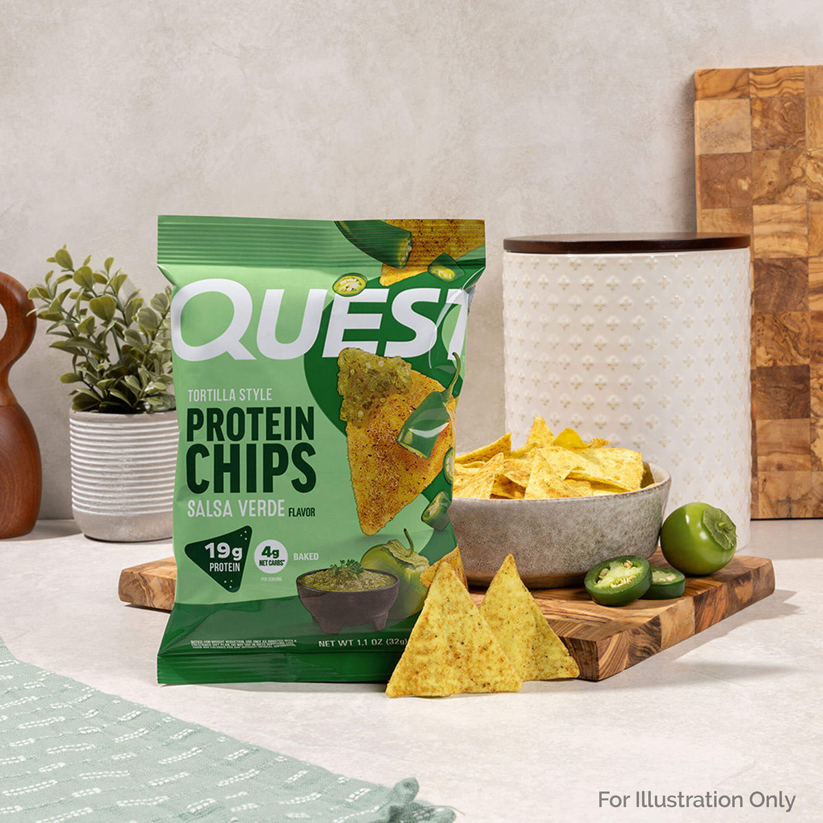 salsa-verde-tortilla-style-protein-chips-k9 qst-016419-salsa-verde-tortilla-style-protein-chips_5.jpg